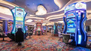 JJJ3 အားကစား Sportsbook တွင် ဘောလုံးပွဲများကို Live Odds ဖြင့် လောင်းကစားနေသည့် မြင်ကွင်း